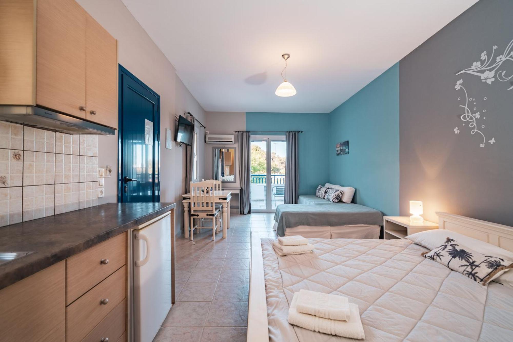 Philyra Appartments Agia Pelagia  Oda fotoğraf
