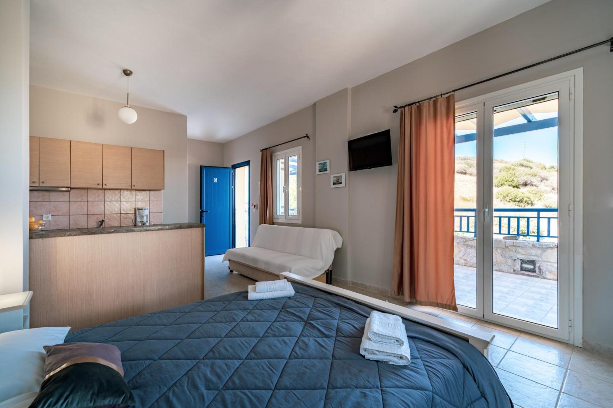 Philyra Appartments Agia Pelagia  Oda fotoğraf